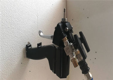 24Mpaポリウレタン吹き付け器2.0kgの軽量の泡の絶縁材
